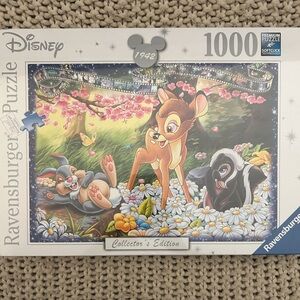 Ravensburger Collector's Edition Puzzle - Blue and White